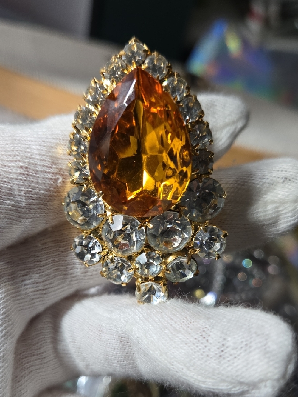 Gold-Tone Amber Teardrop & Clear Crystal Cluster Brooch Necklace Pendent - Picture 6 of 12